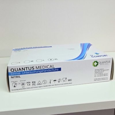 Niebieskie rękawice medyczne Quantus Medical rozmiar XL - widok pudełka.